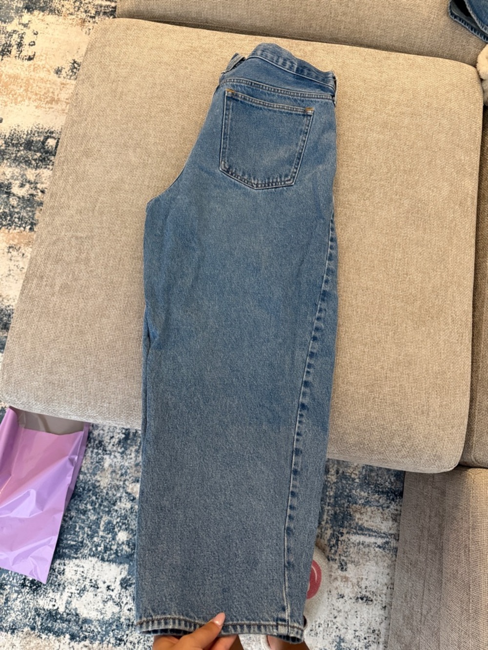 Abercrombie & Fitch Mid-Rise light blue barrel Jean - Picture 5 of 5